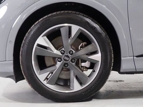 Used 2024 Audi Q4 e-tron Premium Plus w/ Premium Plus image 42