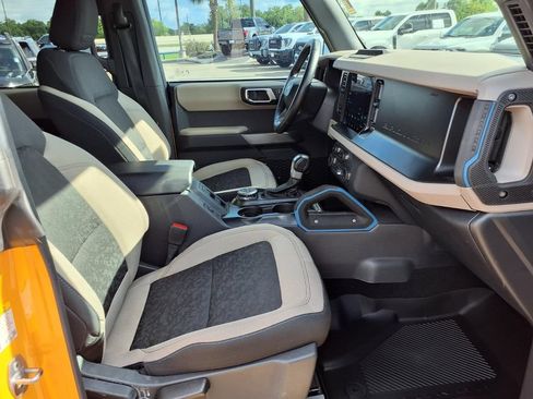Used 2022 Ford Bronco Wildtrak AWD/4WD image 28