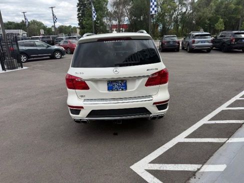 Used 2015 Mercedes-Benz GL 63 AMG 4MATIC image 10