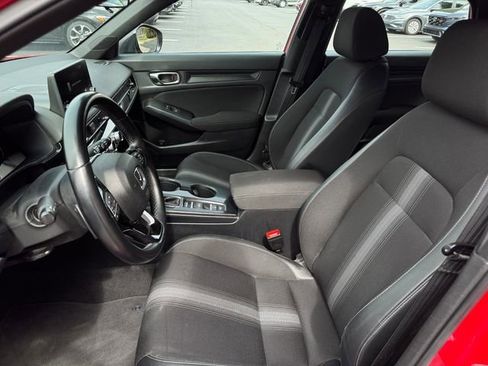 Used 2023 Honda Civic Sport image 6