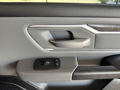 Used 2020 RAM 1500 Lone Star RWD image 39