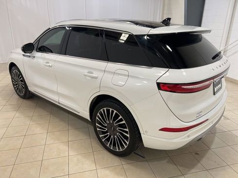 Used 2020 Lincoln Corsair Reserve w/ Equipment Group 202A image 3