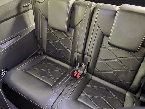 Used 2024 Volkswagen Atlas SE image 20