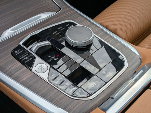 Used 2024 BMW X5 xDrive40i w/ Premium Package image 27