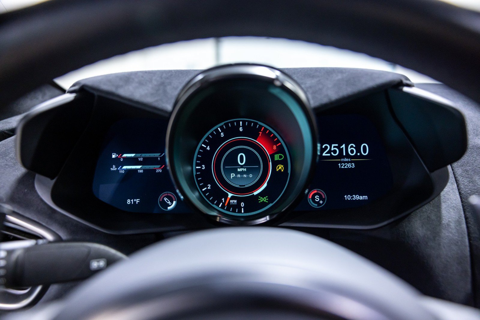 Used 2019 Aston Martin V8 Vantage Coupe RWD image 48