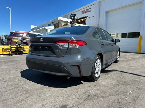Used 2024 Toyota Corolla LE FWD image 5