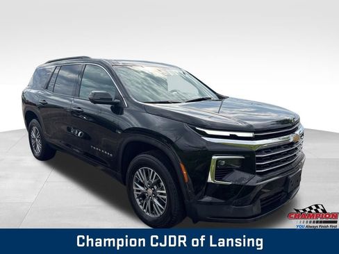 Used 2024 Chevrolet Traverse LT AWD/4WD image 10