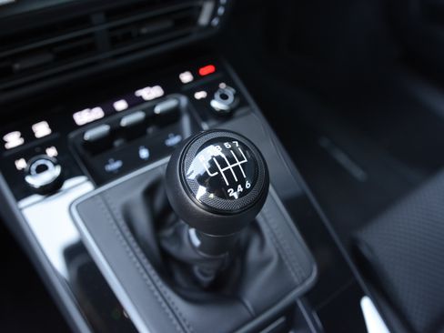 Certified 2024 Porsche 911 Carrera T RWD image 24
