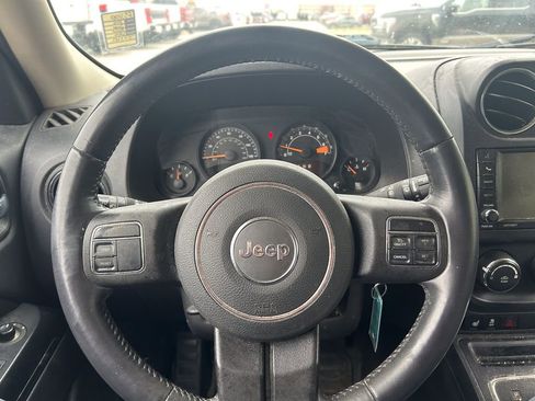 Used 2016 Jeep Patriot High Altitude image 8