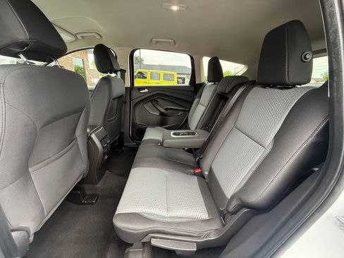 Used 2017 Ford Escape SE AWD/4WD image 17