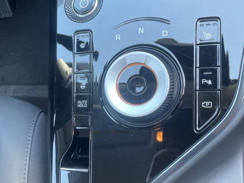 Used 2023 Kia Niro Wind w/ Wind Preserve Package FWD image 11