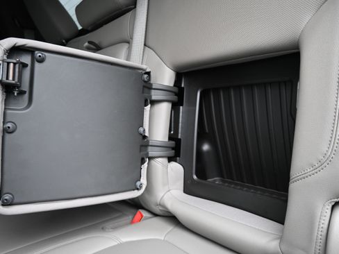 Used 2019 GMC Sierra 1500 SLT w/ SLT Premium Plus Package image 31