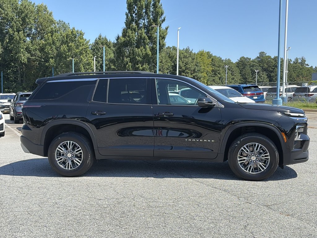 Used 2026 Chevrolet Traverse LT AWD/4WD image 24