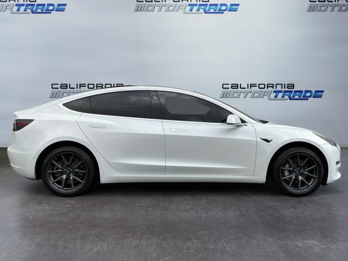 Used 2019 Tesla Model 3 Standard Range Plus RWD image 4