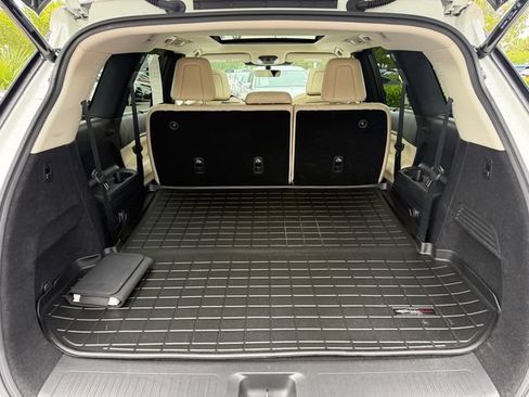 Used 2024 INFINITI QX60 Luxe w/ Performance Audio Package FWD image 15
