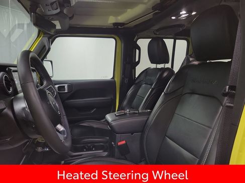 Used 2023 Jeep Wrangler Unlimited Sahara w/ Dual Top Group AWD/4WD image 15
