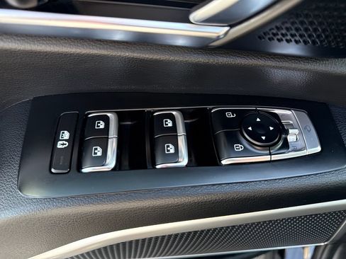 Used 2022 Kia Telluride EX w/ EX Premium Package AWD/4WD image 17