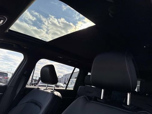 New 2026 Jeep Grand Cherokee L Limited AWD/4WD image 10