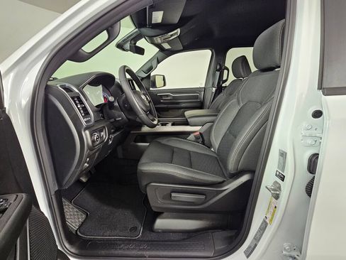 New 2026 RAM 1500 Big Horn w/ Sport Appearance Package AWD/4WD image 18