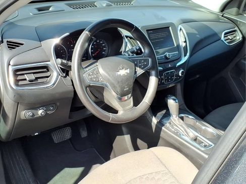 Used 2021 Chevrolet Equinox LT FWD image 19