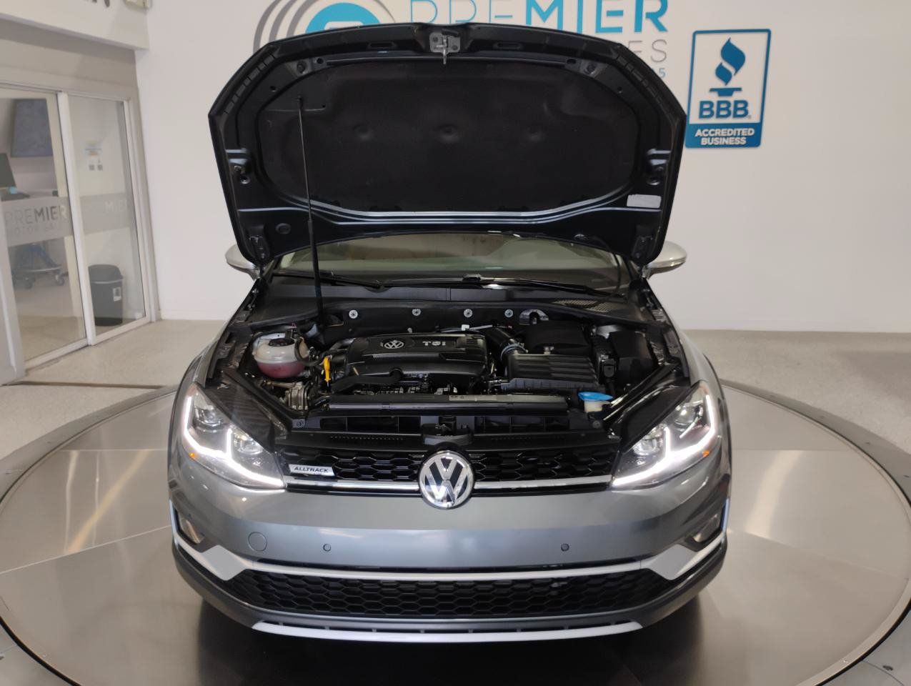 Used 2019 Volkswagen Golf Alltrack SE AWD/4WD image 14