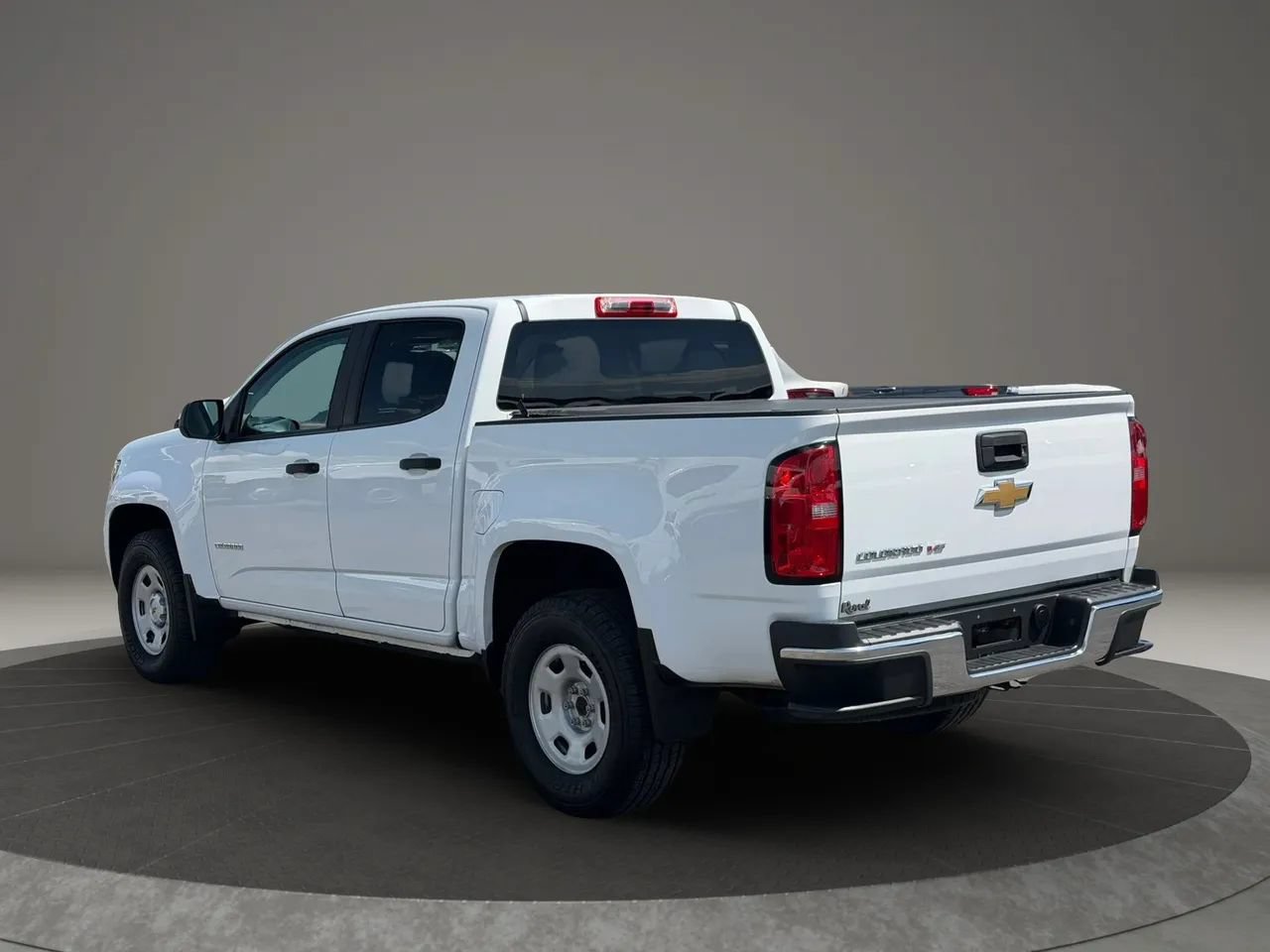 Used 2019 Chevrolet Colorado W/T w/ WT Convenience Package RWD image 4