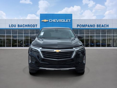 Used 2023 Chevrolet Equinox LT AWD/4WD image 2