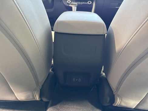 Used 2025 Hyundai Sonata SE image 13