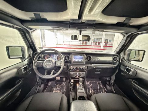 Used 2021 Jeep Wrangler Unlimited Sport image 22