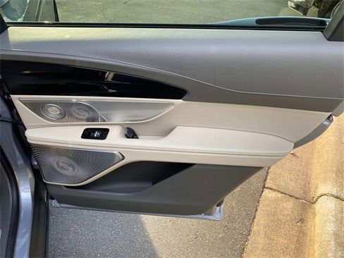 Used 2024 Lincoln Nautilus Reserve w/ Equipment Group 203A image 35