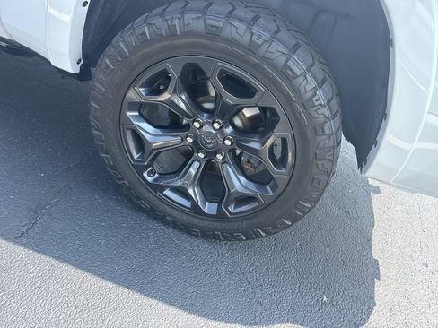 Used 2022 RAM 1500 Limited AWD/4WD image 5