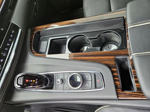 Certified 2023 Cadillac Escalade ESV Premium Luxury image 30