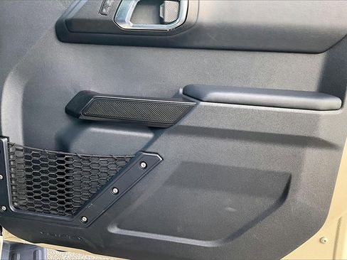 Used 2025 Ford Bronco Outer Banks w/ Sasquatch Package image 21