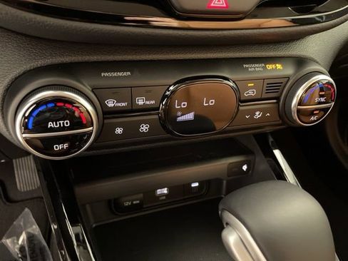 New 2025 Kia Soul EX image 30