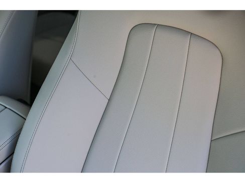 Used 2024 Mercedes-Benz EQB 300 4MATIC image 23