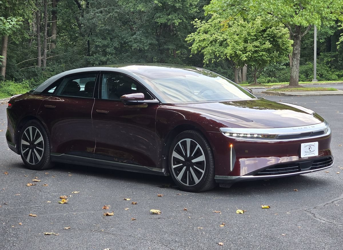 Used 2024 Lucid Air Touring AWD/4WD image 8
