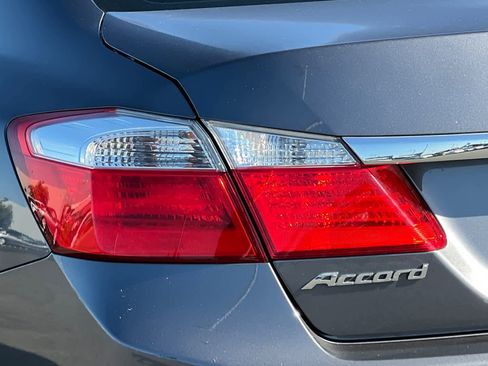Used 2013 Honda Accord LX image 30