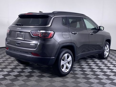 Used 2020 Jeep Compass Latitude w/ Popular Equipment Group AWD/4WD image 18