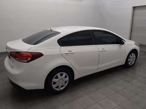 Used 2018 Kia Forte LX FWD image 10