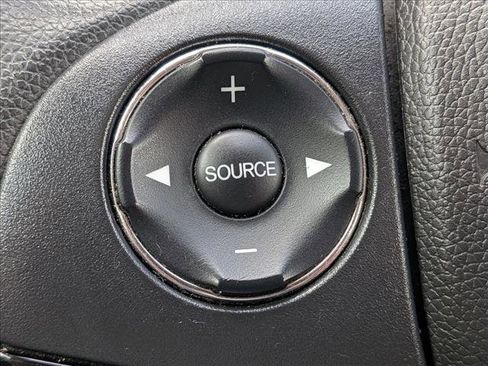 Used 2021 Honda HR-V LX image 9