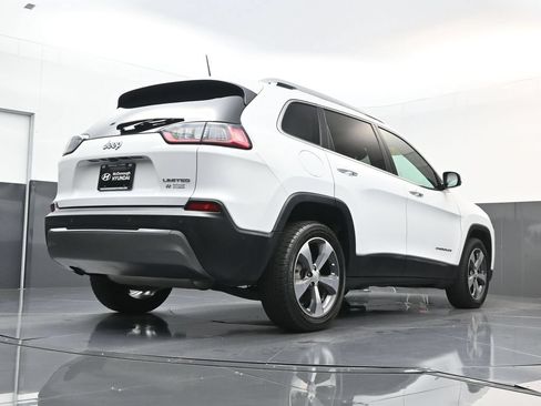 Used 2020 Jeep Cherokee Limited w/ Technology Group FWD image 24
