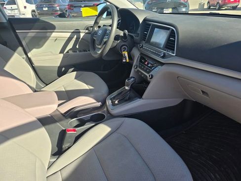 Used 2018 Hyundai Elantra SEL FWD image 9