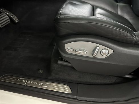 Used 2012 Porsche Cayenne S image 25