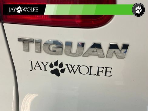 Used 2012 Volkswagen Tiguan S FWD image 22