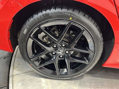 Used 2024 Honda Civic Sport image 8