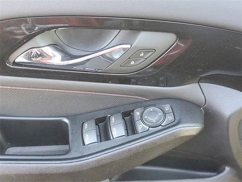 Certified 2023 Chevrolet Traverse RS image 17