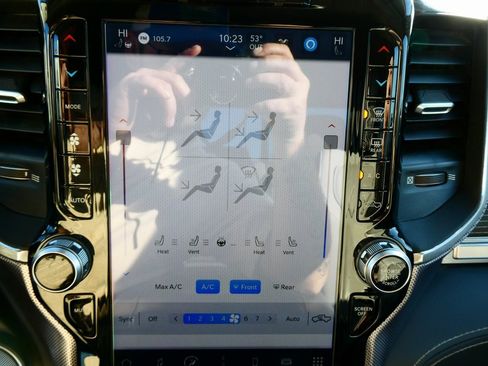 Used 2022 RAM 1500 Limited image 32