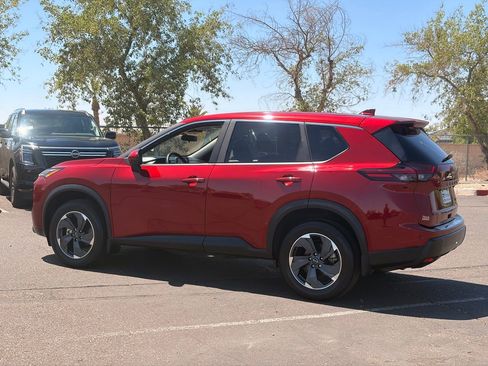 Certified 2024 Nissan Rogue SV FWD image 2