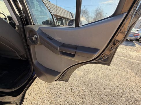 Used 2012 Nissan Xterra S image 41