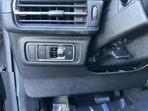 Certified 2022 Lincoln Corsair AWD w/ Equipment Group 101A image 29